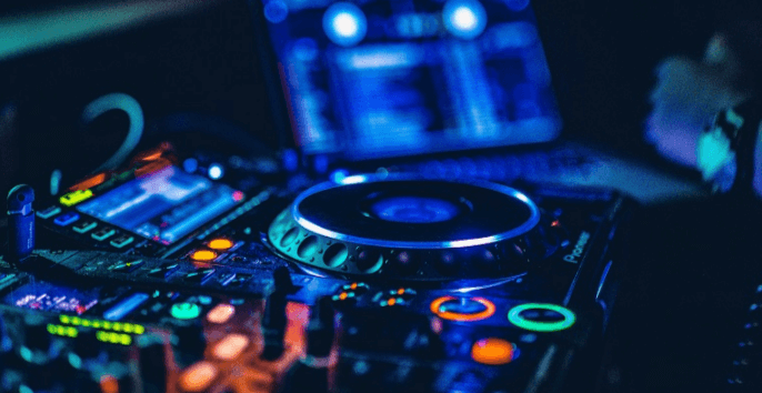 How to Choose the Right DJ for Your Event