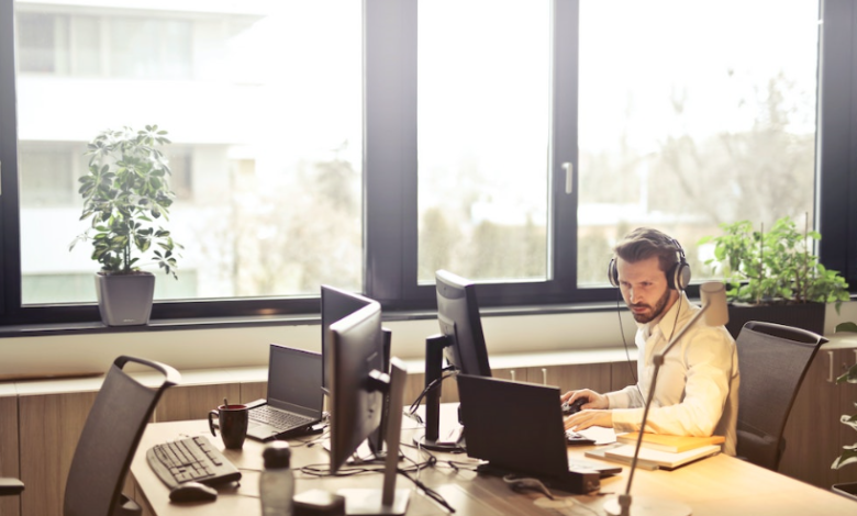 Co-Managed IT vs. Fully Outsourced IT: What’s Right for Your Business?